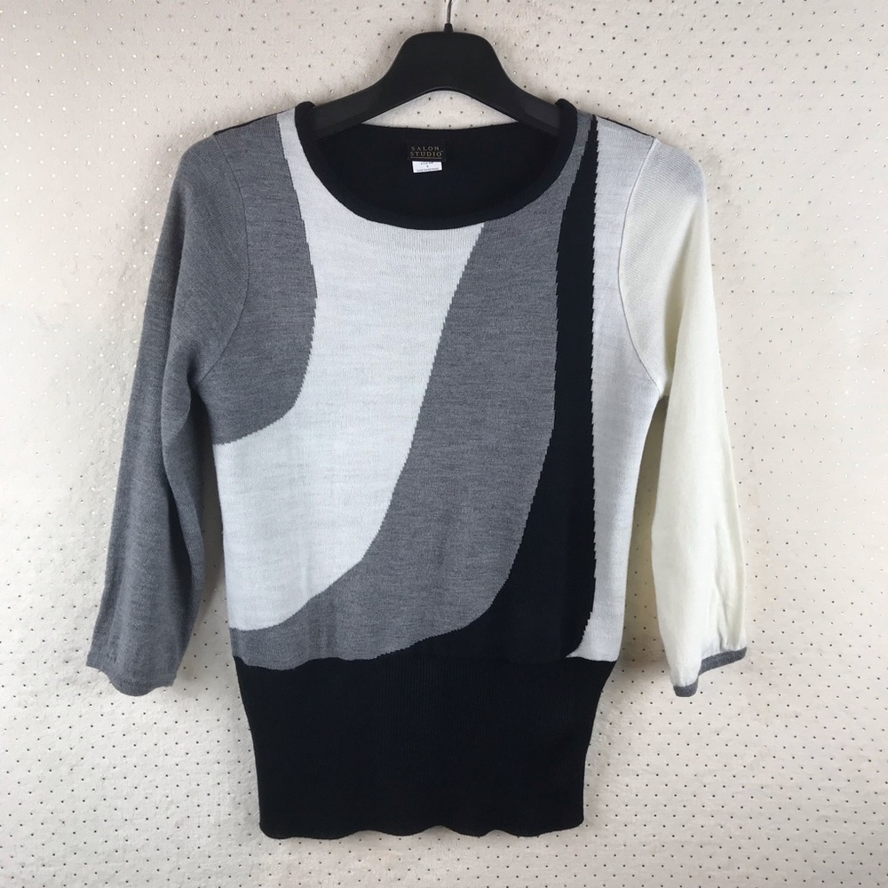 Vintage color block black, gray & white knit sweater top 100% acrylic Size small